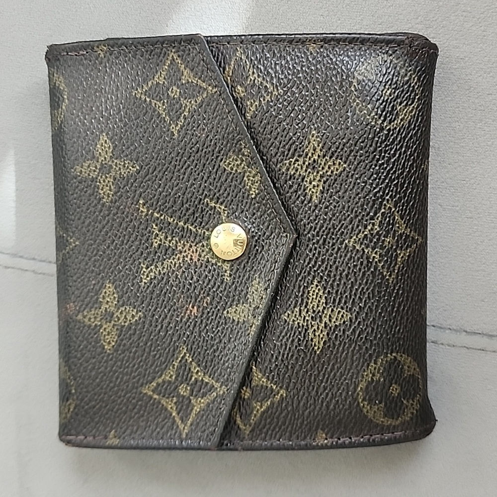 Authentic Louis Vuitton Monogram Compact Wallet